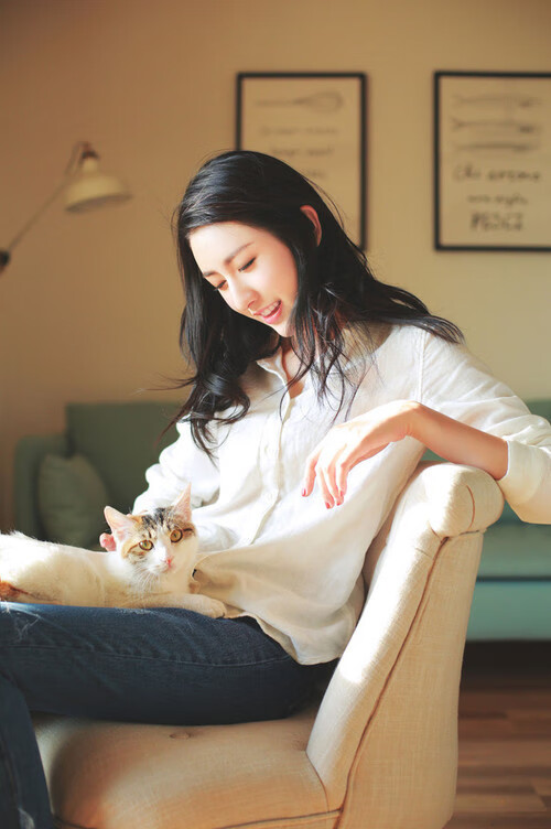 电竞选手成名之路：天赋与努力，坚持与梦想，电竞选手出路