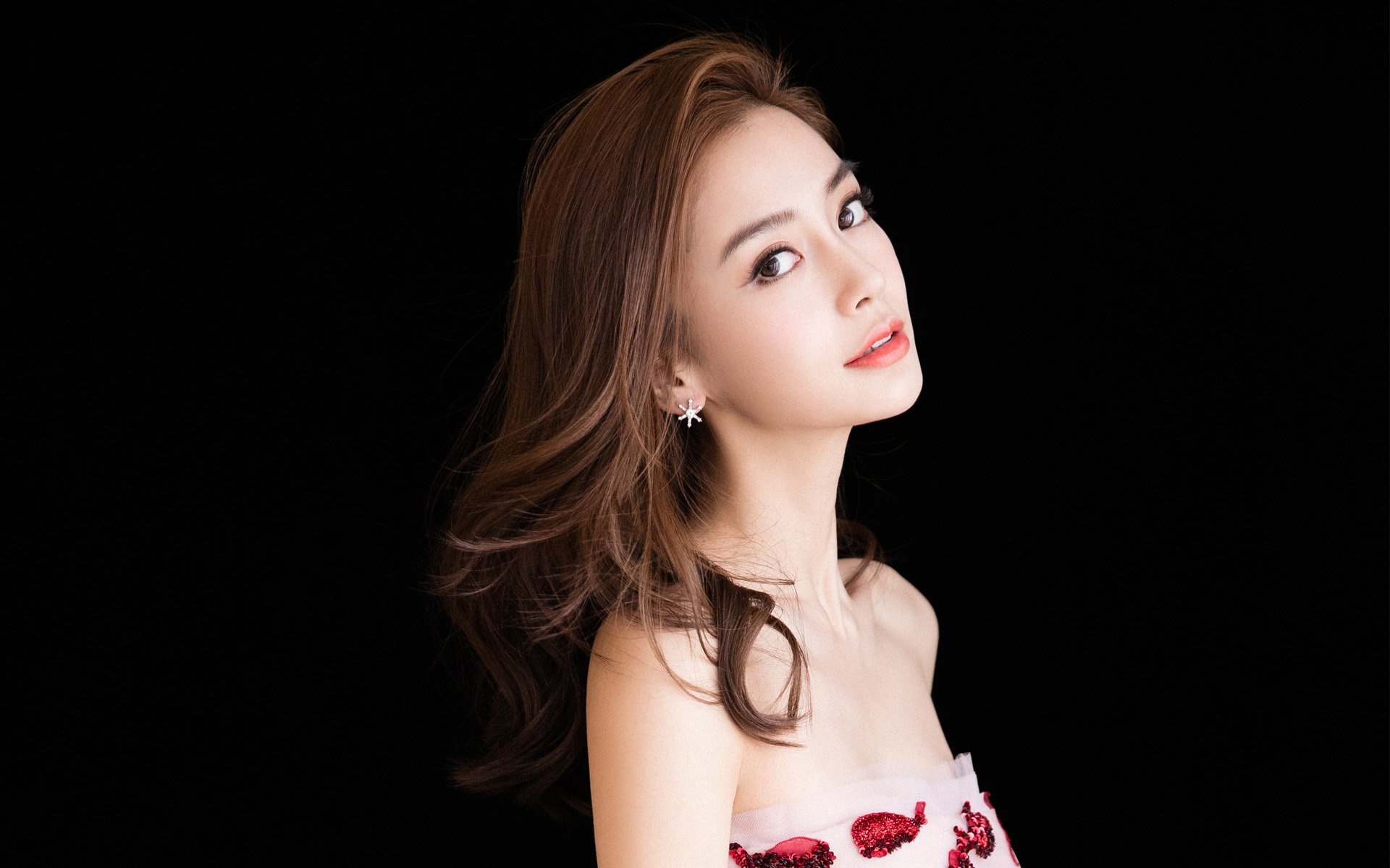 kaiyun体育综合-球员饮食结构科学化体能管理成关键环节，球员营养餐