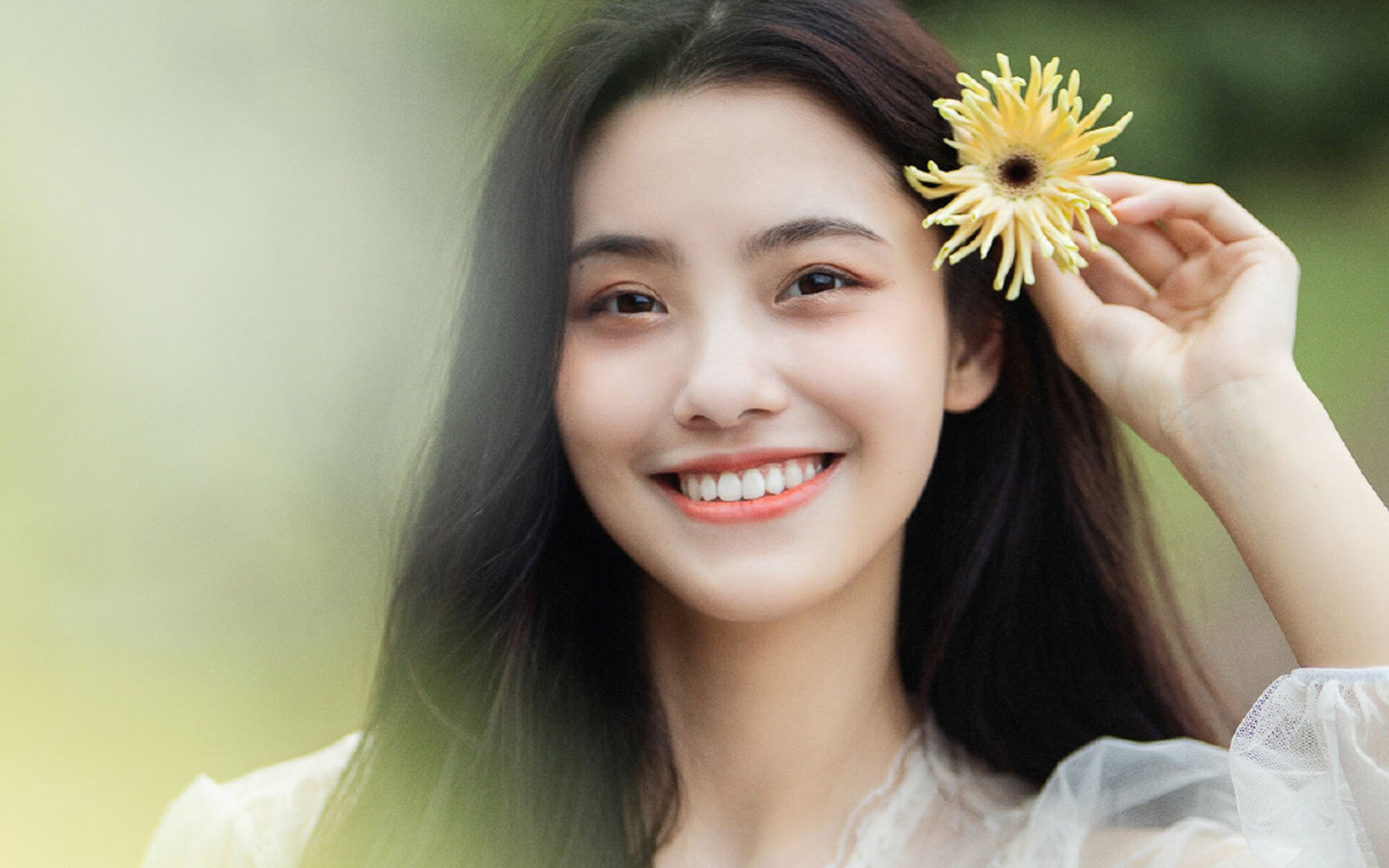 开云官网APP下载-国内外足球明星公益巡展持续进行，推广体育精神，国内外的足球明星有哪些