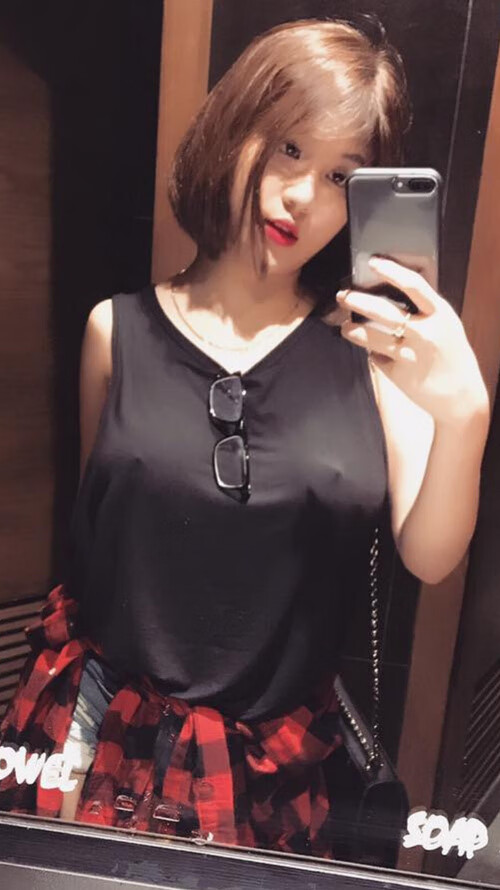 开云·体育官网APP下载-特色足球文化在多国合作项目中展现强大吸引力，不同国家的足球文化